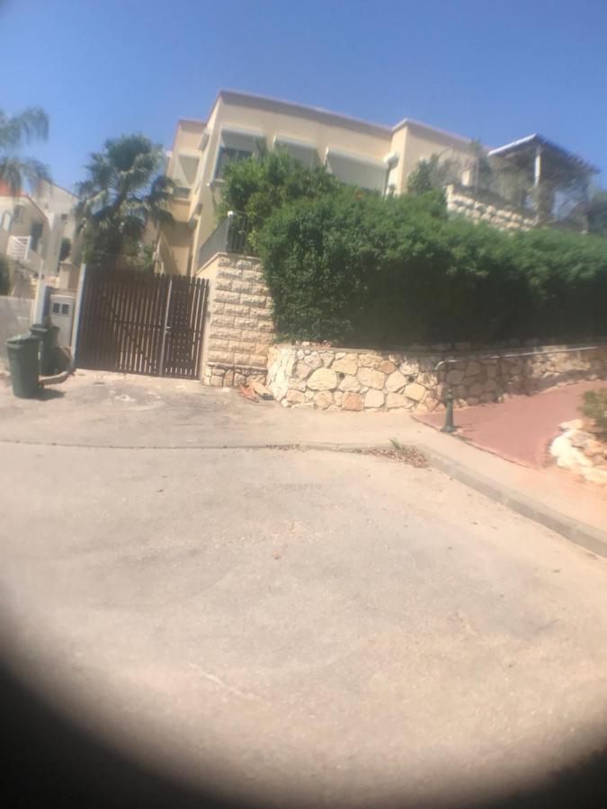 Magnificant Studio/Zimmer Zichron Zikhron Ya'akov Exterior photo